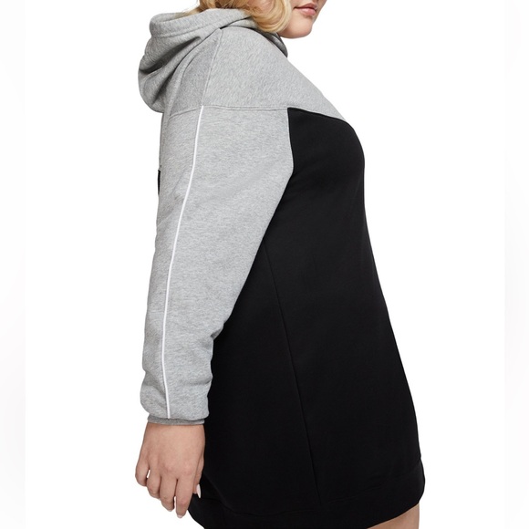 Your favorite hoodie dresses up with a vintage twist in this dress from Nike - Picture 5 of 8